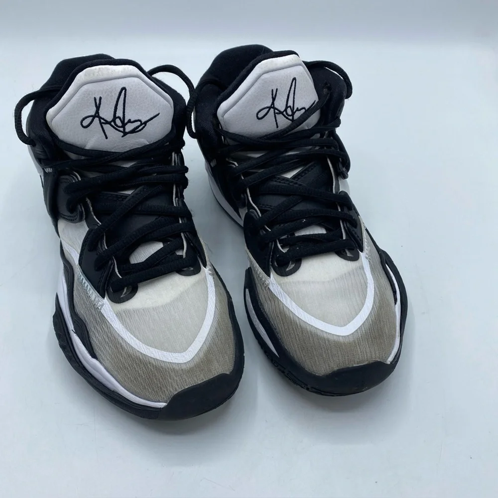 Nike Kyrie Infinity Team Basketball Black/White Panda DO9616-100 Big Kids 5